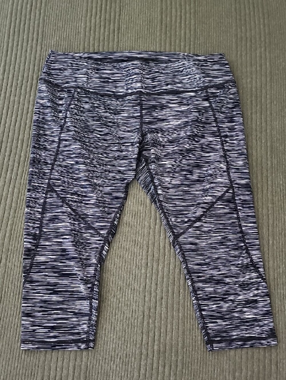 Tek Gear Space Dye Capri Activewear Leggings Gray Black 1X
